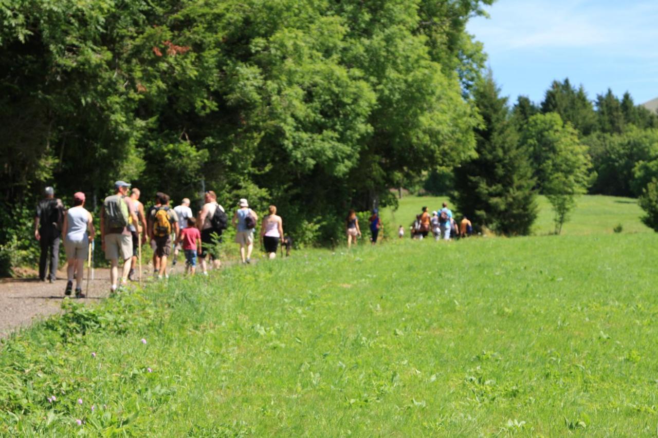 Camping Les Vernieres La Bourboule Extérieur photo